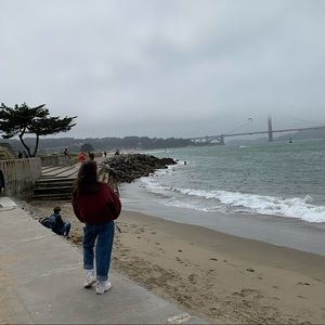 Meet your Posher, Daphne